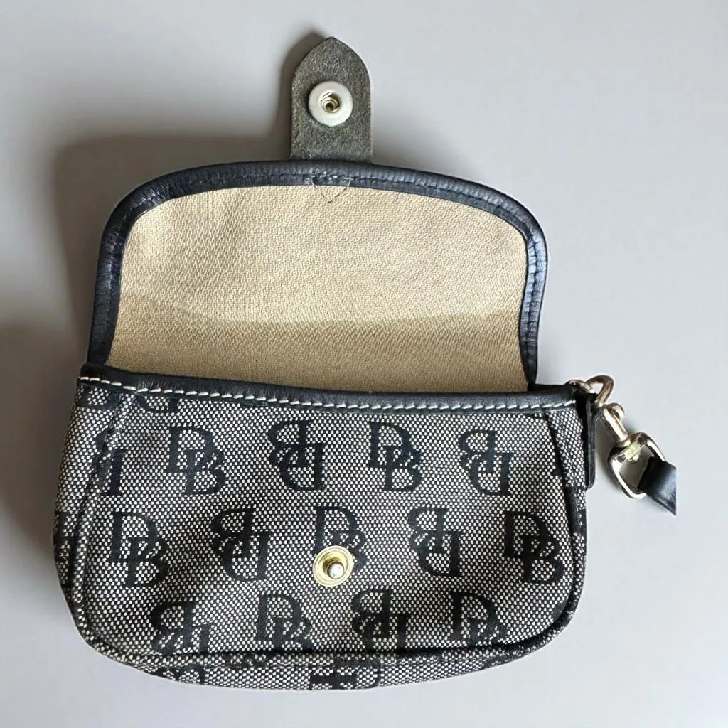 Dooney & Bourke Black and Cream Wristlet - Image 4