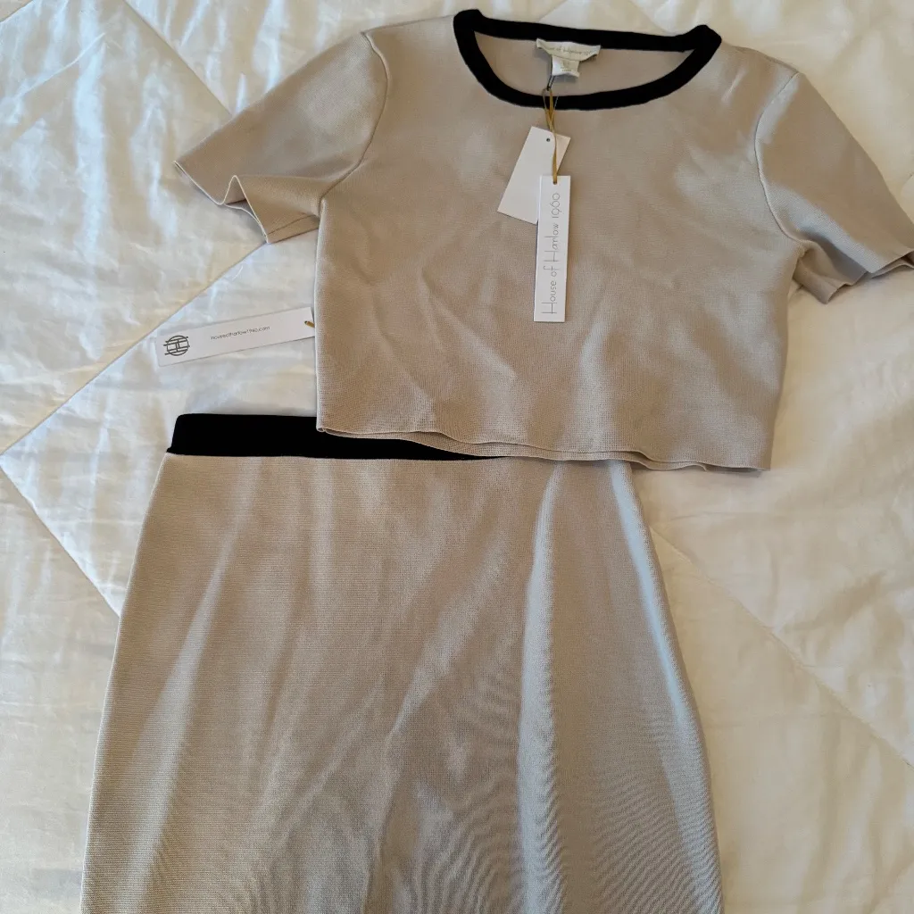NWT House of Harlow 1960 Cream and Black Skirt Set - Image 2