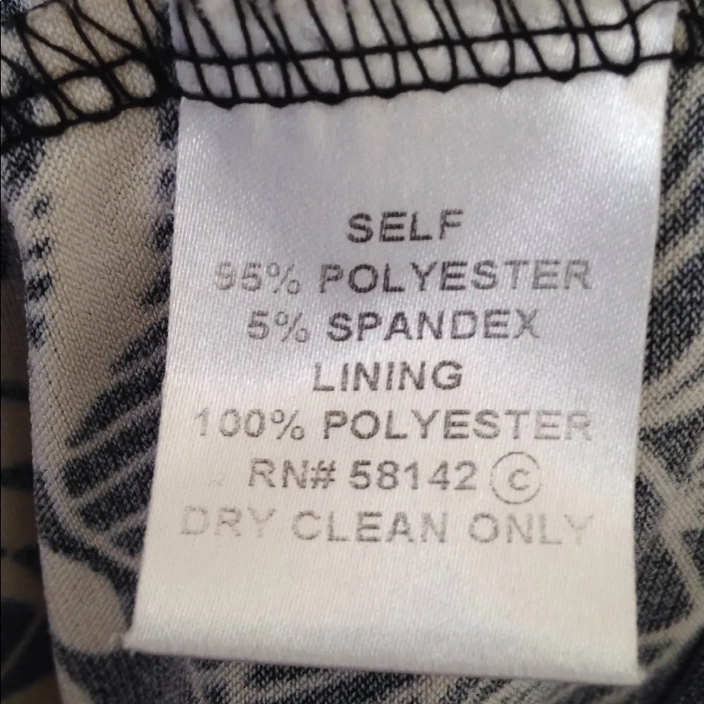 FINAL MARKDOWN Carina Long Sleeved Dress (14) - Image 4