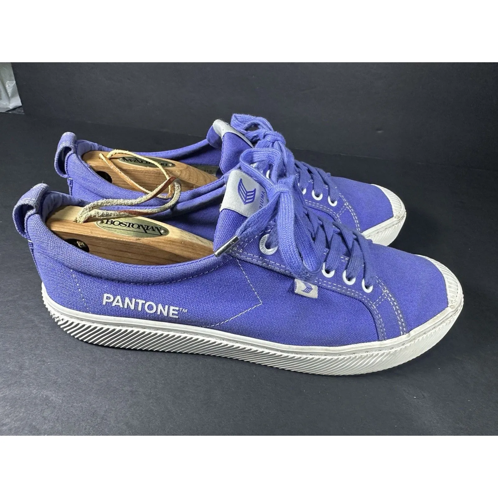 Cariuma OCA Low Pantone Very Peri Canvas Contrast Thread Sneaker Size 11,5W Purple - Image 4