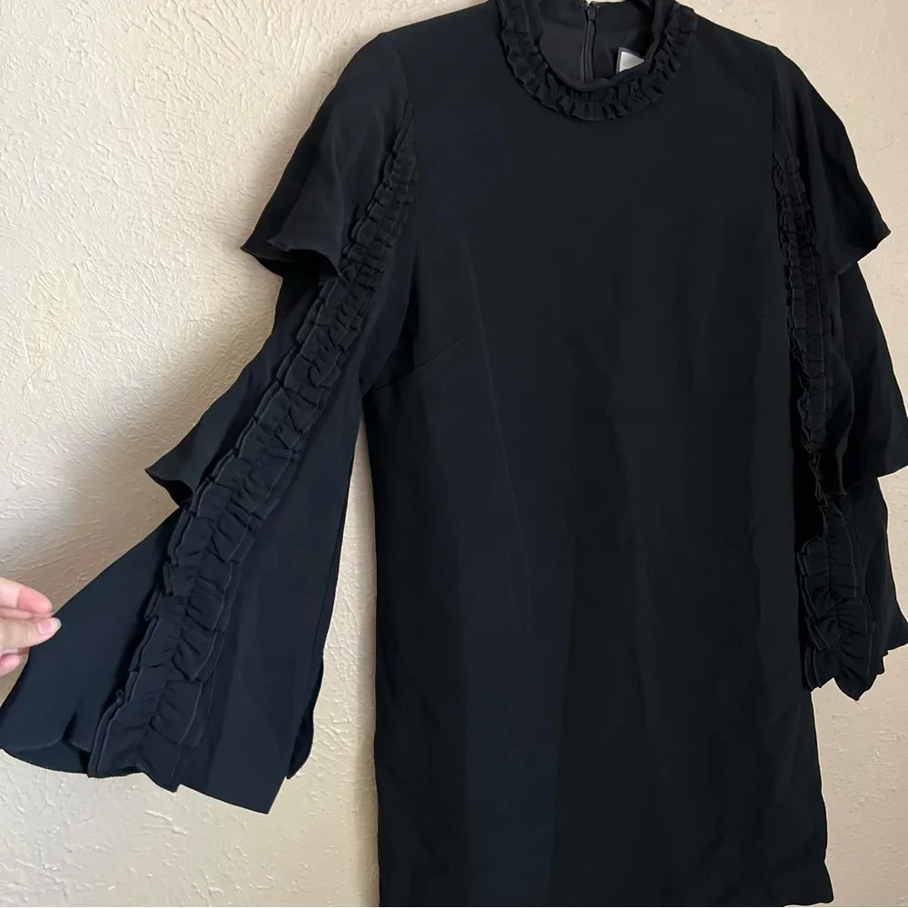 NWT Alexis Marianne Tiered Bell-Sleeve Crepe Dress Ruffled Trim in Black Medium - Image 4