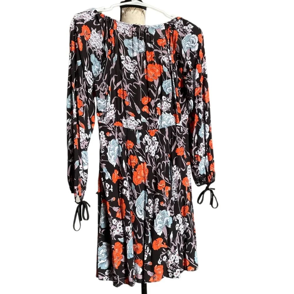 Ecote Dark Floral Tabitha Convertible Off-The-Shoulder Mini Dress - 8 - Image 4