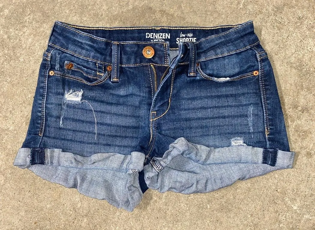 Levi’s Low Rise Shorts - Image 2