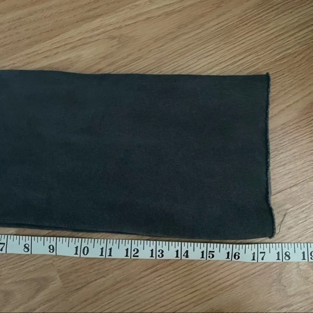 Wildfox Sweatshirt Size Medium - Image 6