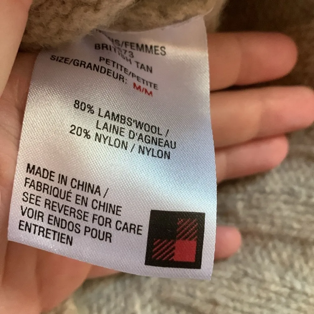 Woolrich Size M Petite Sweater Turtleneck Lambswool Beige Fall Winter Women’s - Image 5