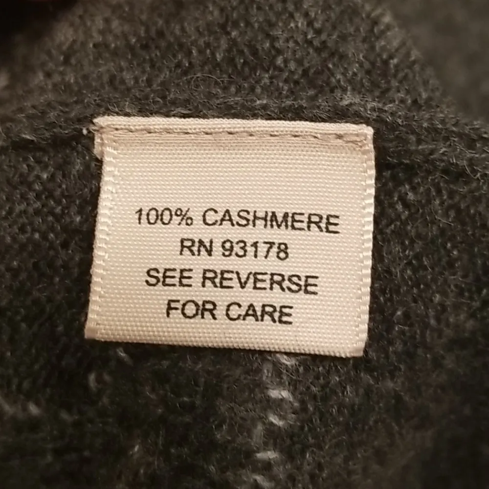 💕PHILOSOPHY💕 Cashmere Raglan Star Print Sweater Medium M NWT - Image 8