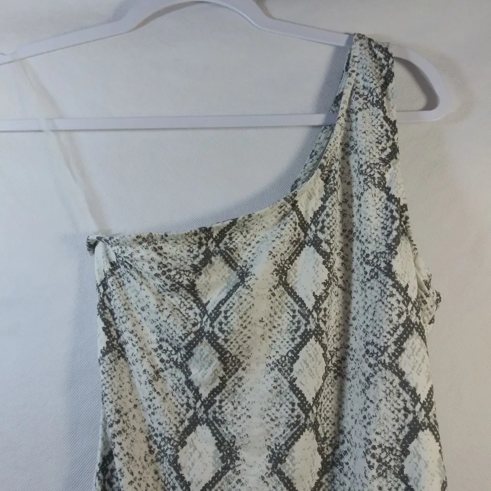 LE LIS One Shoulder Womens Snakeskin Bodysuit Size Small - Image 4