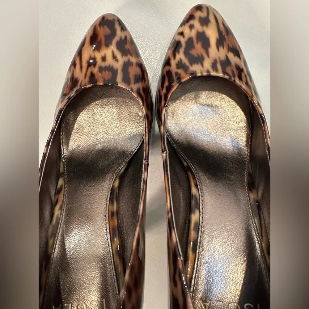 Isola Shoes Heels Cheetah Print Pumps Tan Brown Chain Animal Leopard Print 7.5 - Image 3