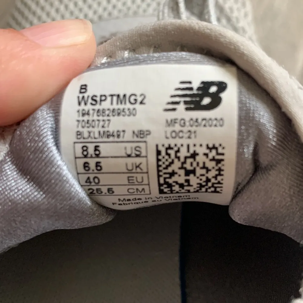 New balance gray tennis shoes - Image 7