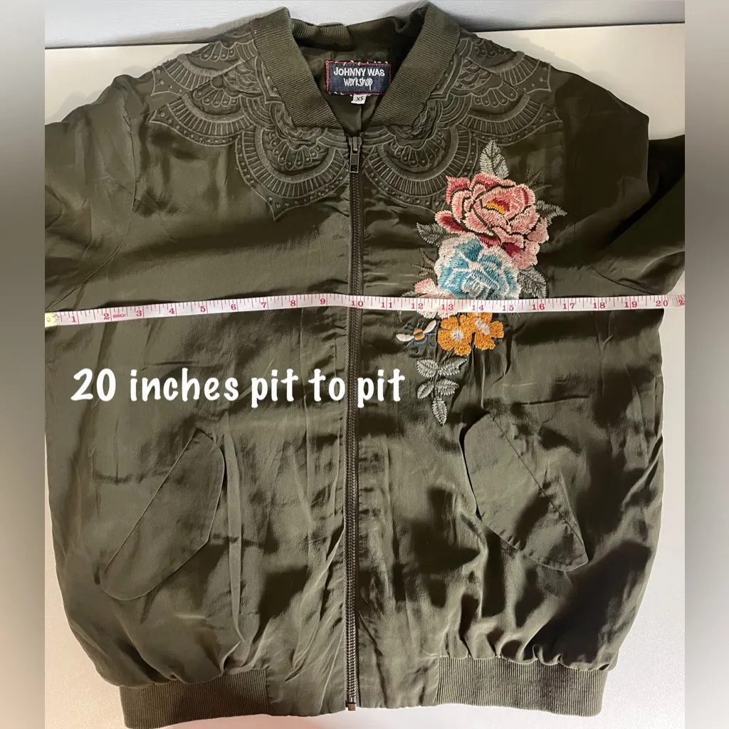 Johnny Was 100% Silk Alice Flower Embroidery Green Floral Bomber Jacket Boho - Image 10