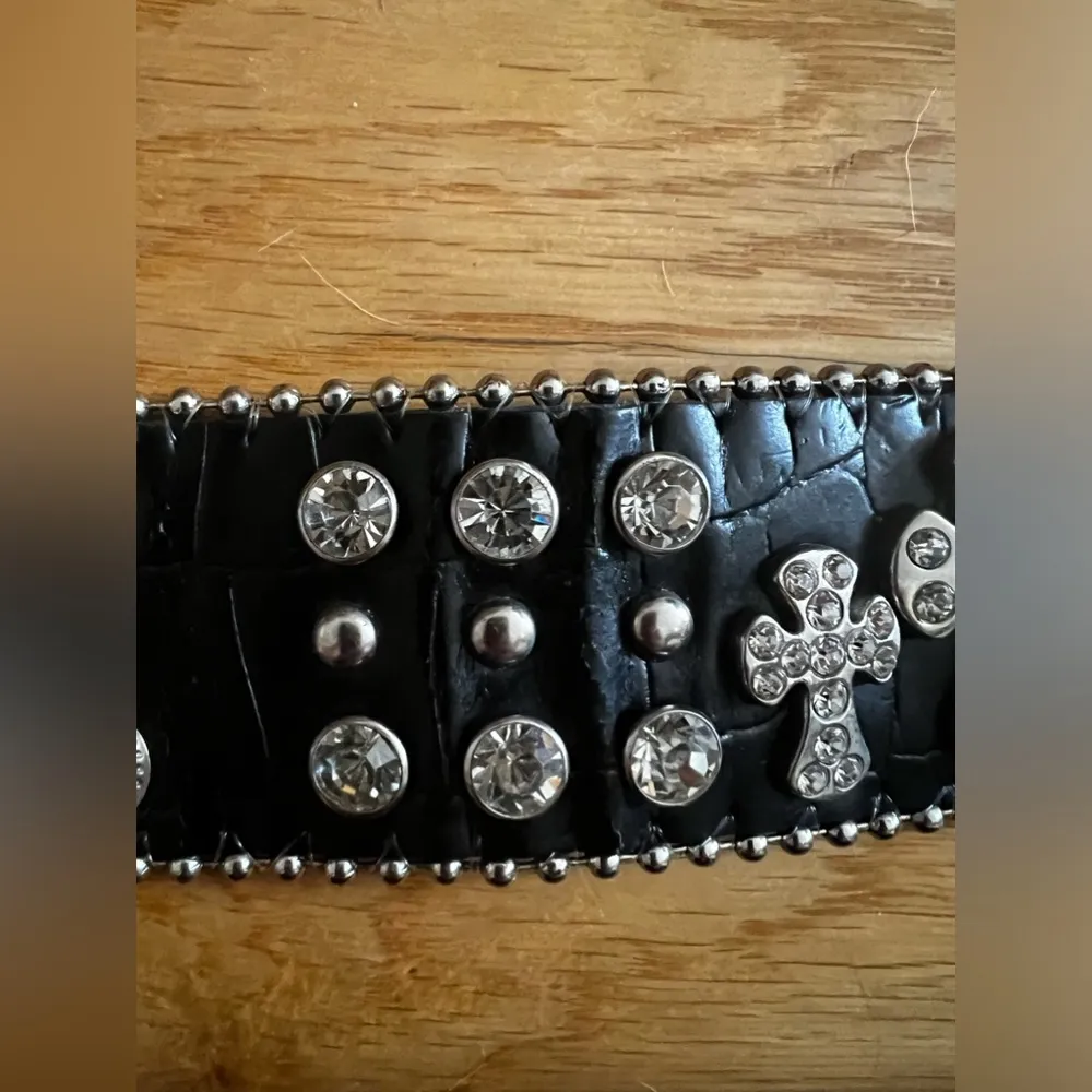 Large leather bracelet with rhinestone and 3 cross - Image 3