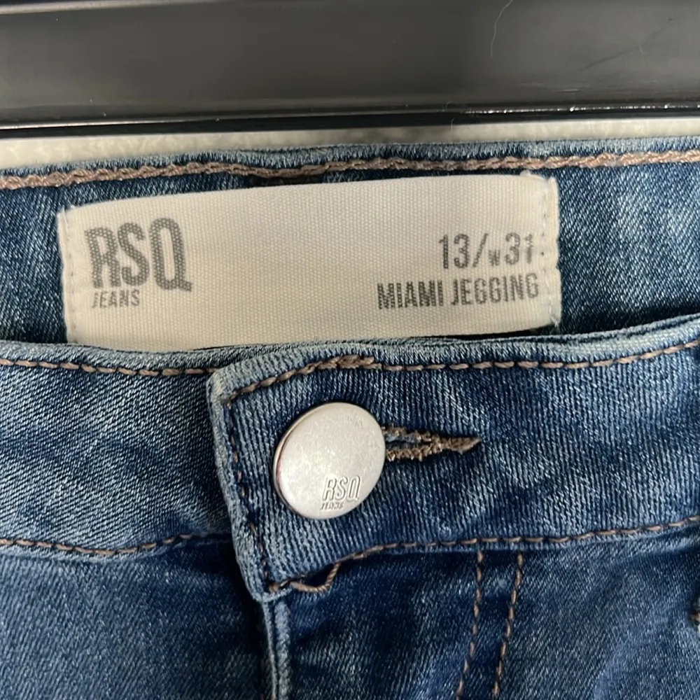 EUC RSQ Jeans Miami Jegging Skinny Blue Distressed Jeans sz 13/31 - Image 2