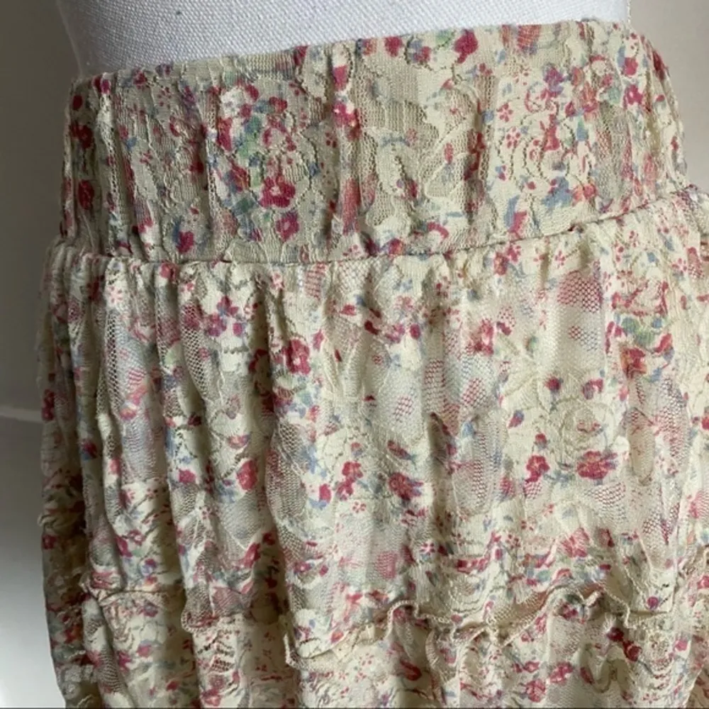 Maurices • Cream Pink Floral Lace Mini Skirt - Image 29