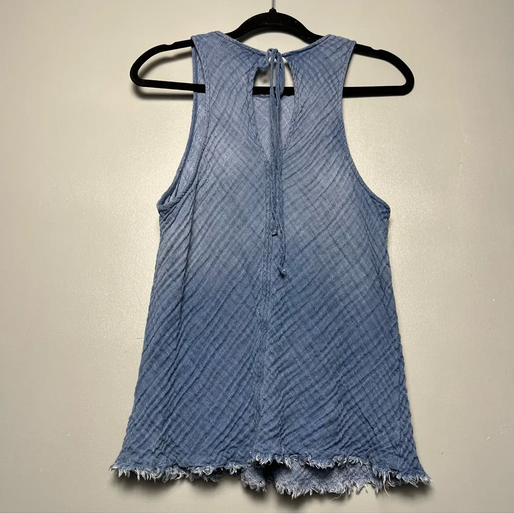 Anthropologie Cloth & Stone Textured Denim Blue Tank Top Fringe Hem Women’s M - Image 2