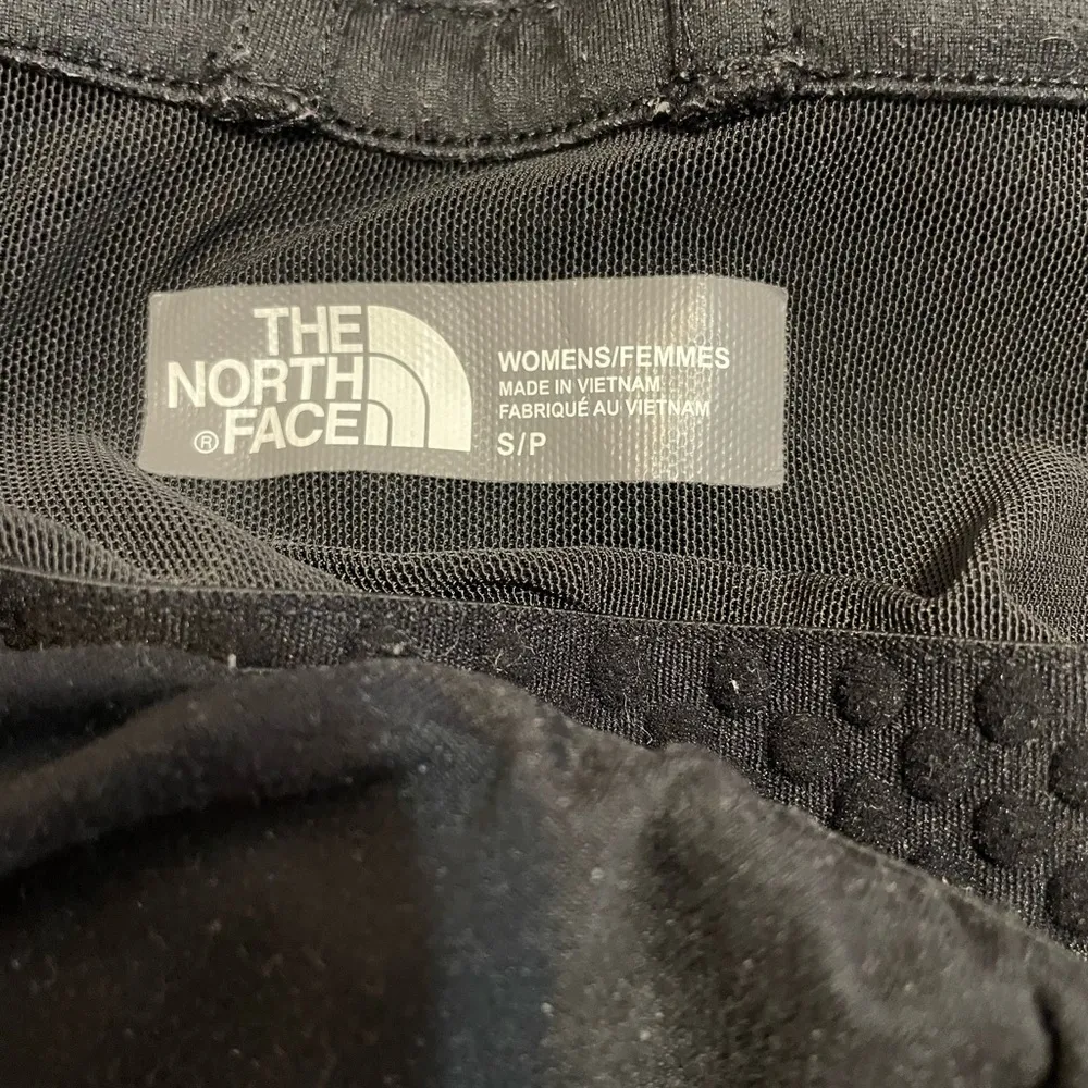 The North Face Heathered Black Fitness Athletic Dress Built In Bra Sz S Small - Image 7