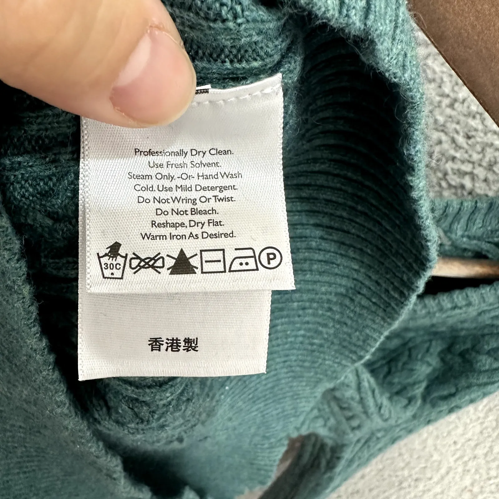 Eddie Bauer Sweater Women M Green Cable Knit Angora Cashmere Preppy Quiet Luxury - Image 6