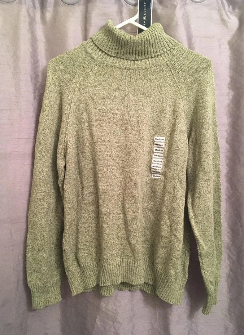 NWT  Turtleneck - Image 3