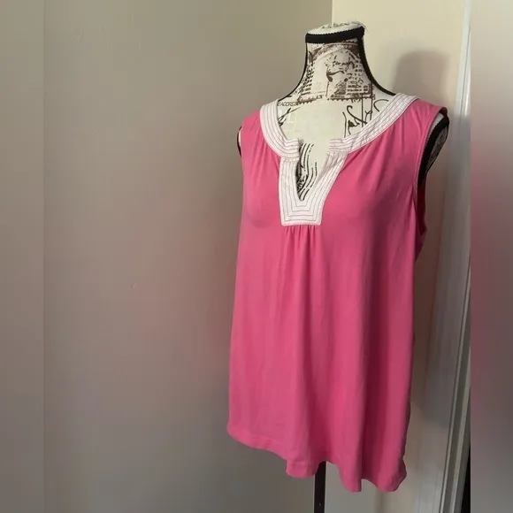 Sleeveless Pink Top Size Large - Image 2