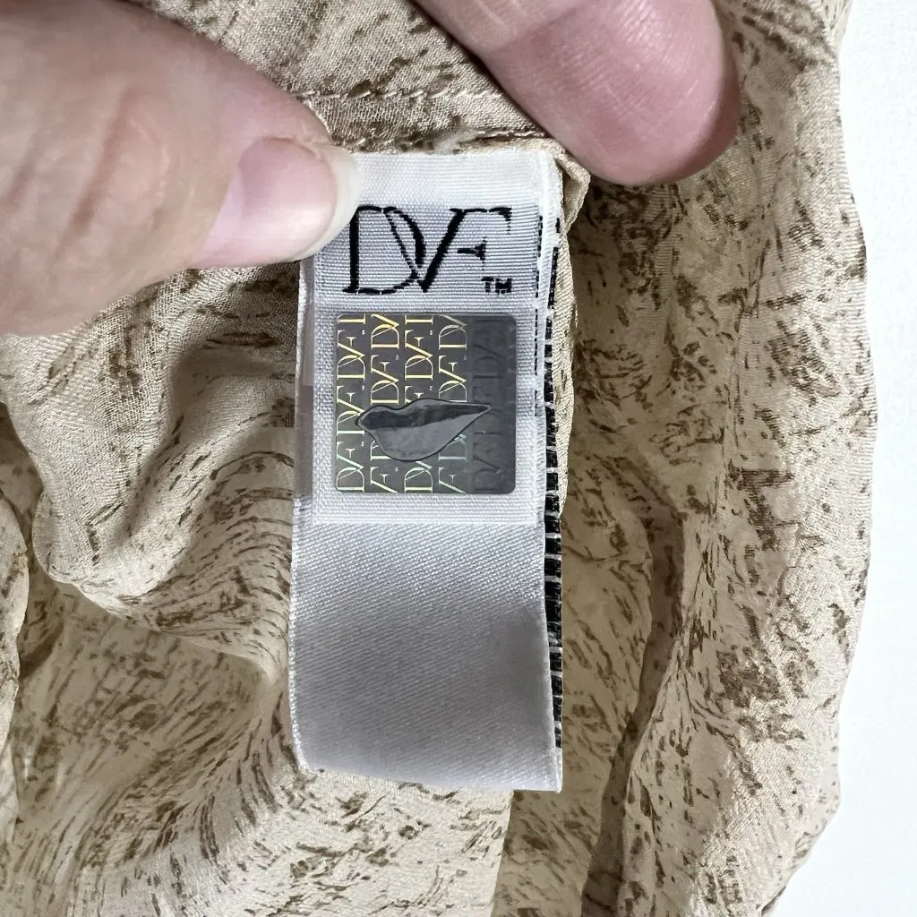 Diane von Furstenberg Beige Brown Sheer Shirt Blouse 100% Silk‎ Sz 4 Designer - Image 5