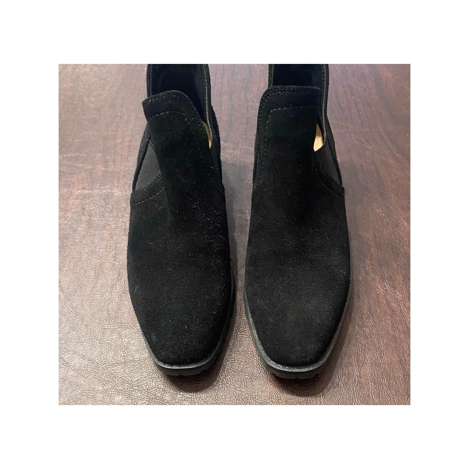 Blondo Sandra Waterproof Black Suede Ankle Chelsea Boots 7.5 Classic Minimalist - Image 2