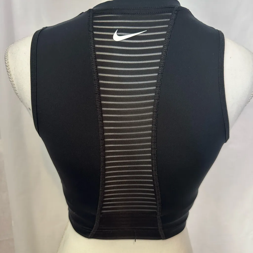 Nike Black Zip-Up Crop Top - Image 2