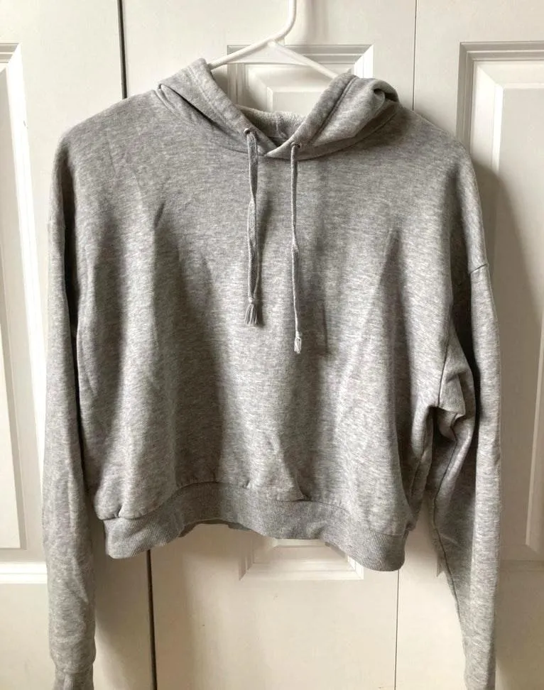 Divided Cropped Hoodie - Image 2