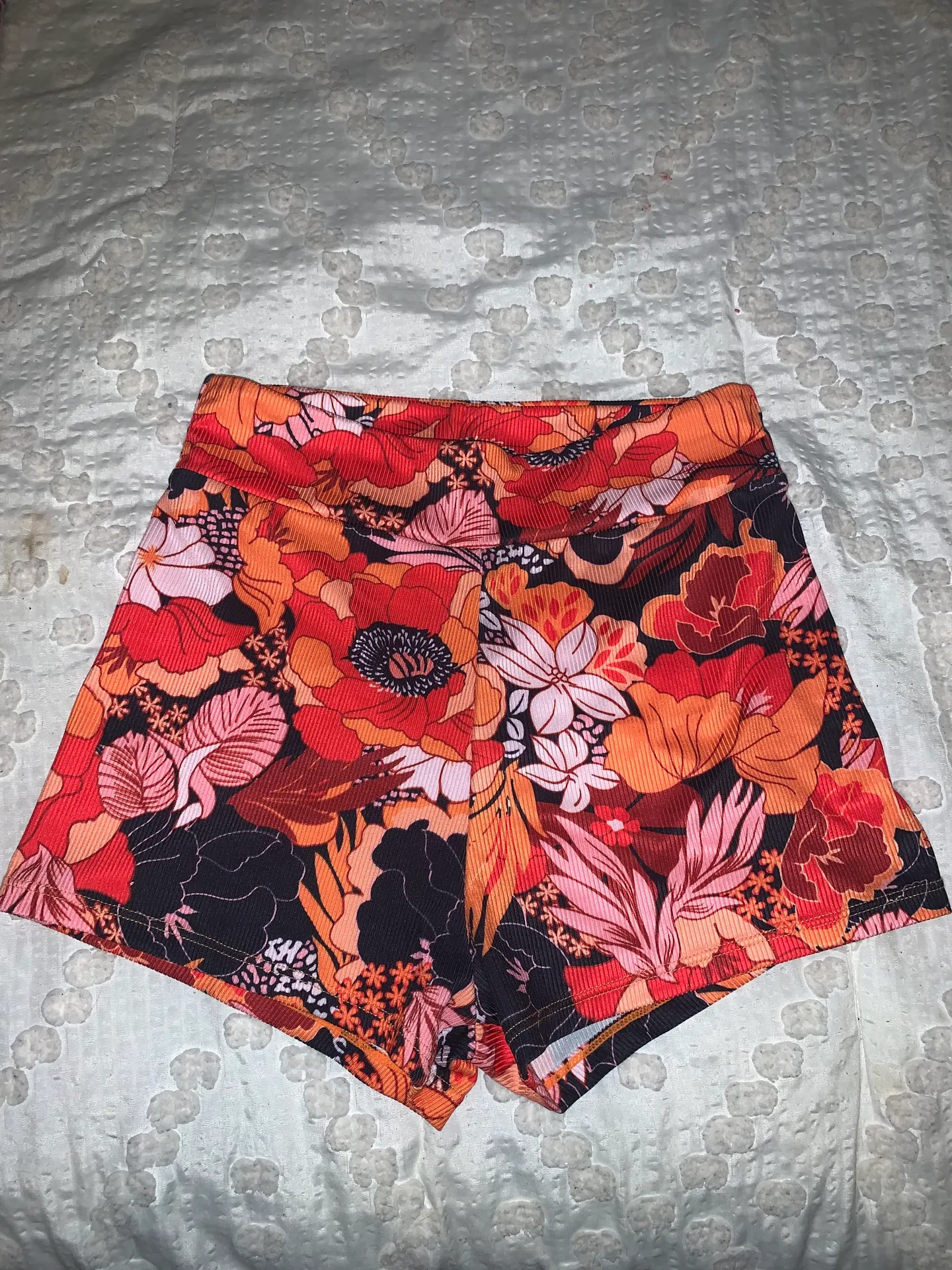 Sports Bra And Shorts Set - Image 4