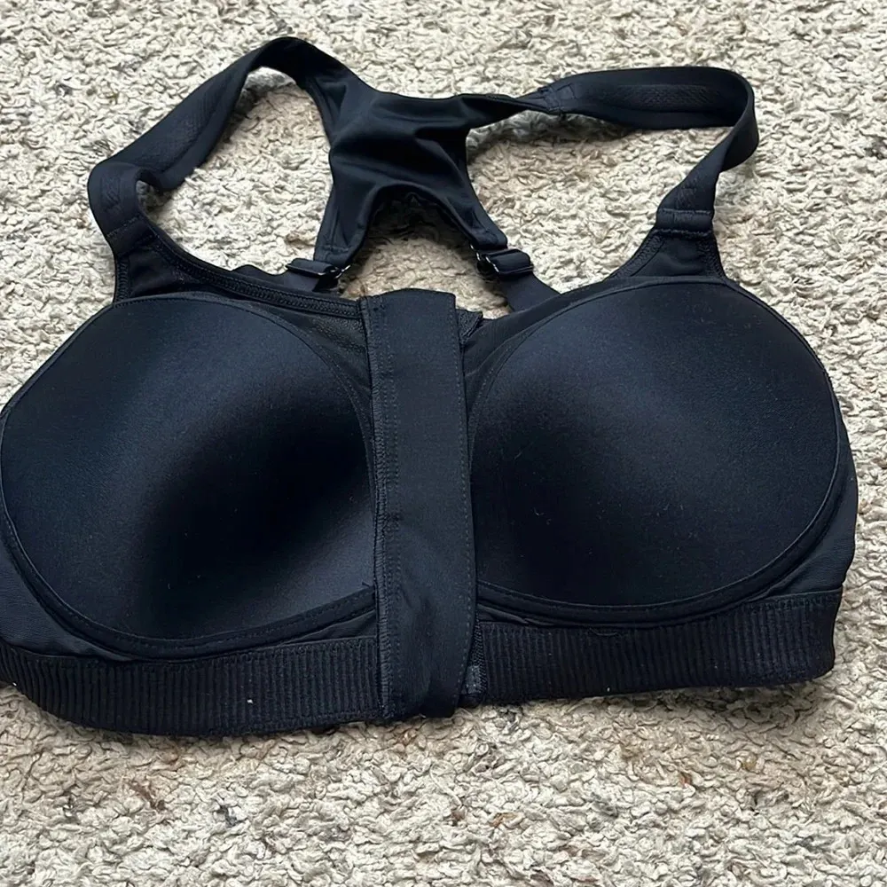 Calia by Carrie Underwood black zipper front sports bra Size undefined - Image 9