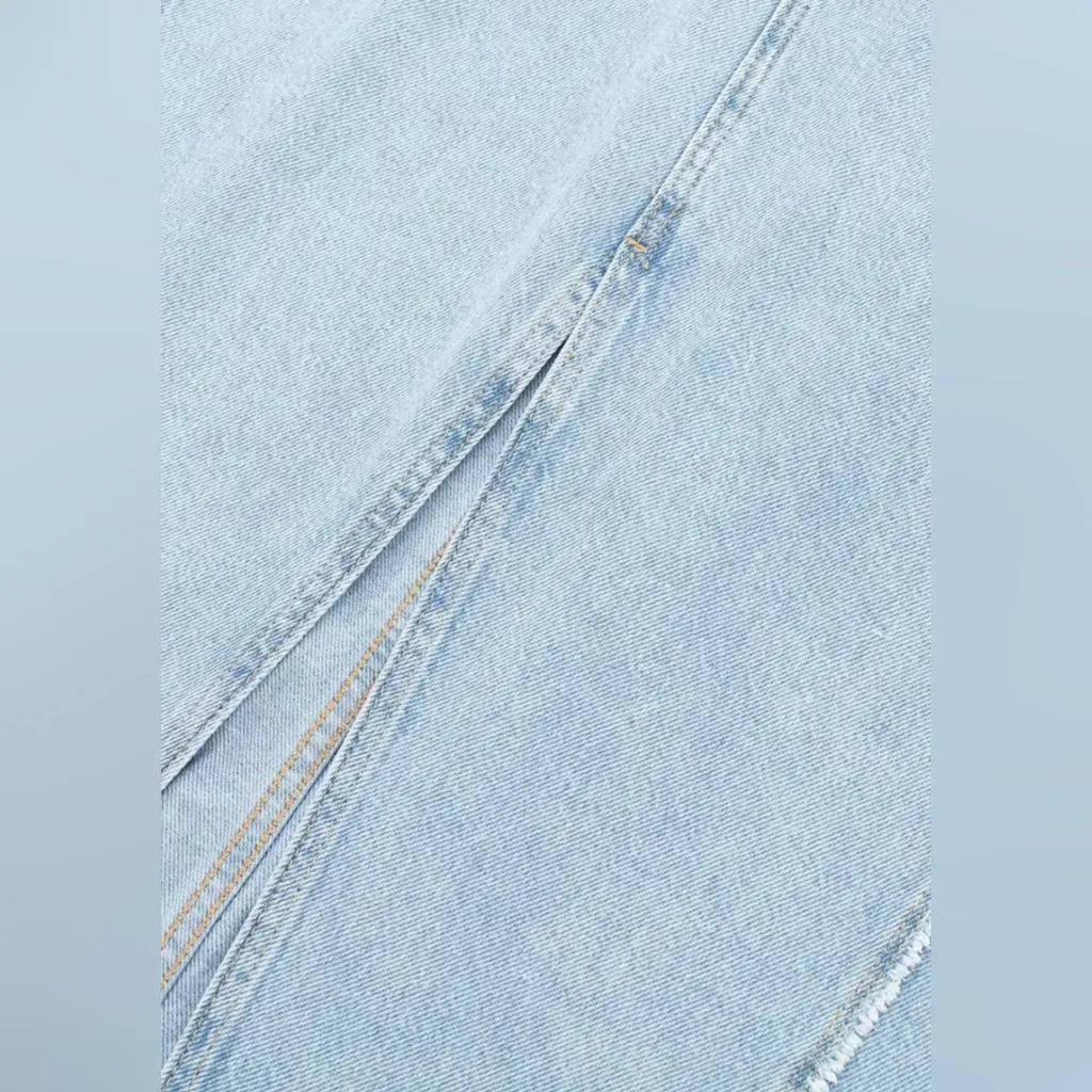 Goodnight Macaroon Claire' High Waist Frayed Denim Midi Skirt - Image 4