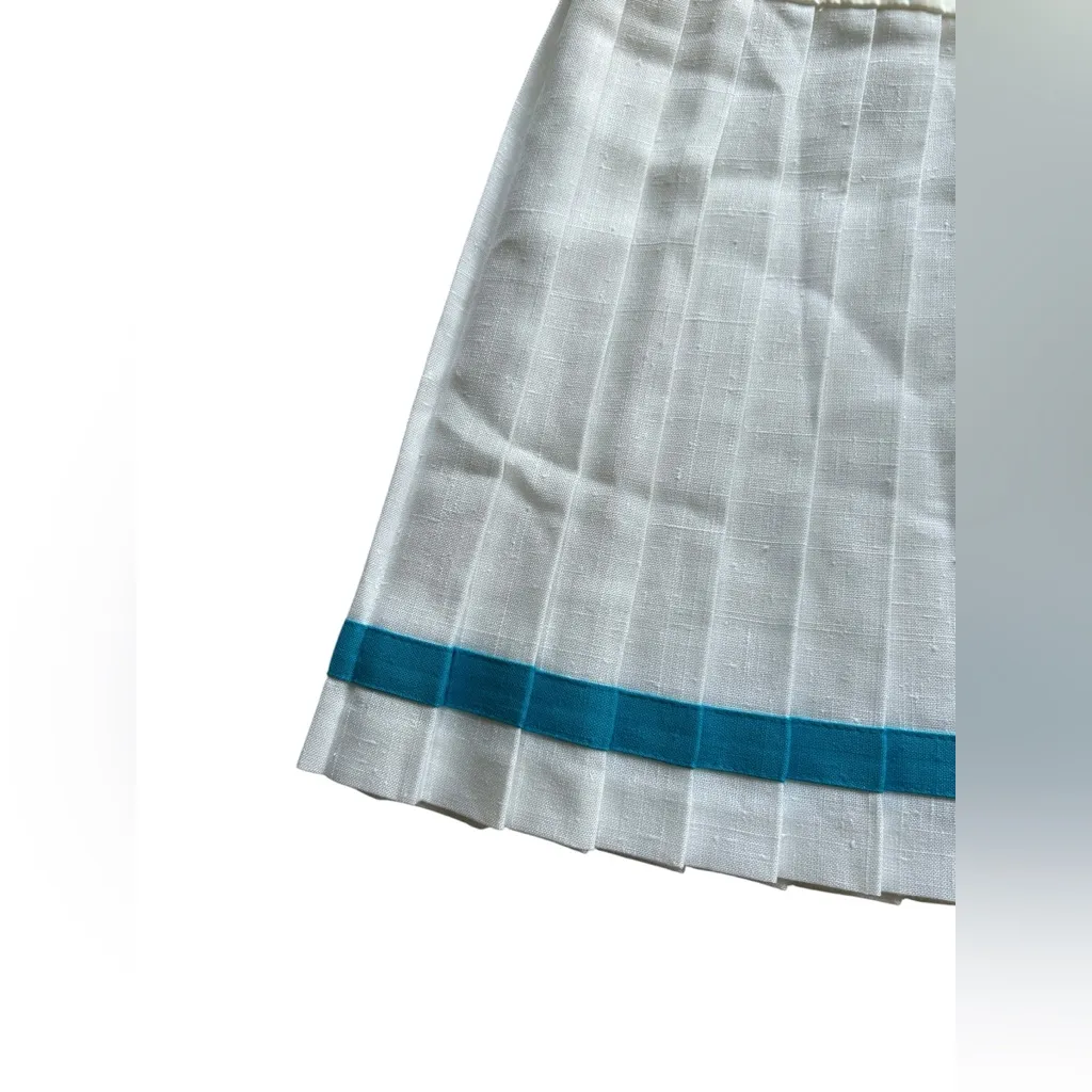 NWOT Vintage 90s White & Blue Pleated Cheer/Tennis Skirt Size 4P - Image 2
