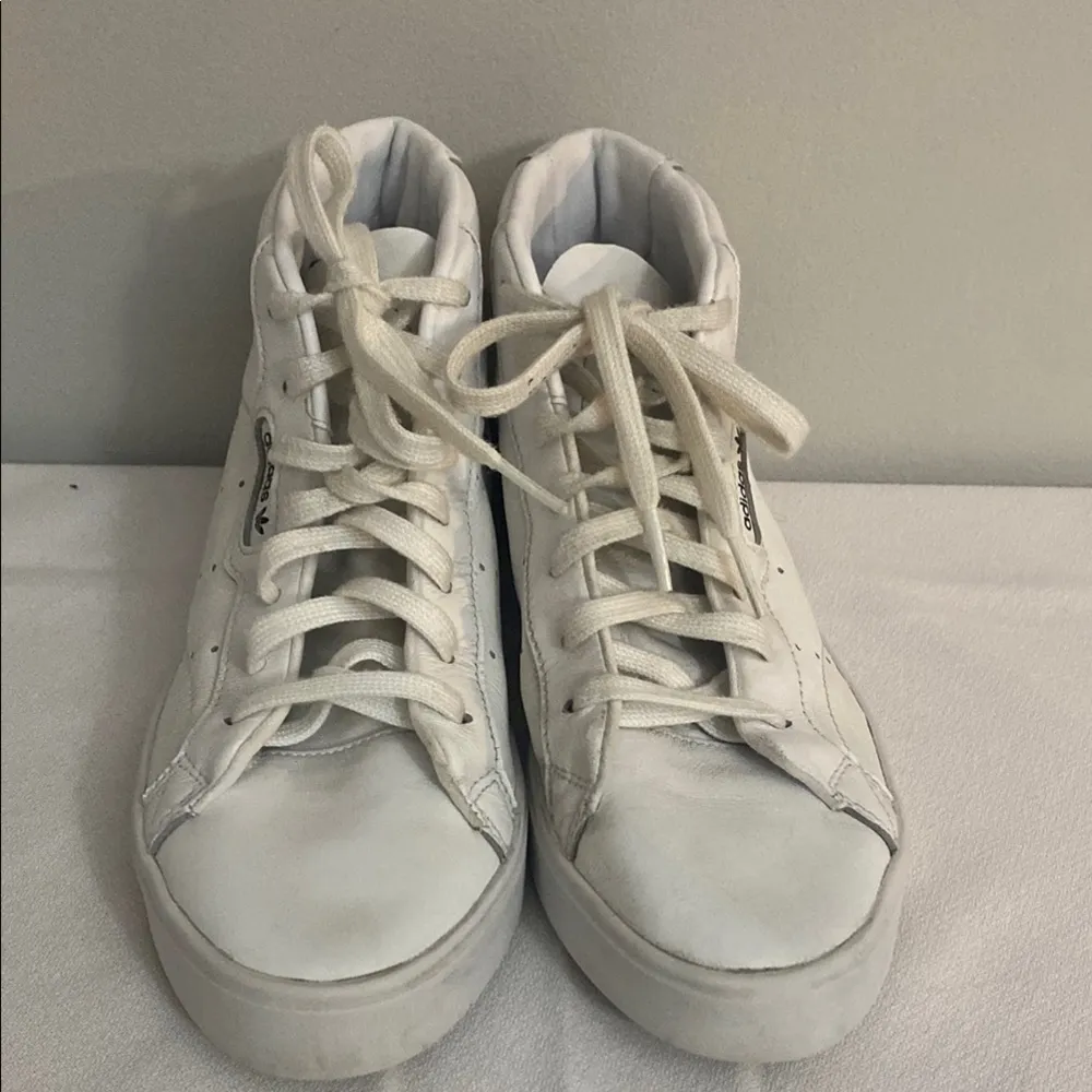 Adidas Sleek women’s White and Black High-Top Sneakers size 7 - Image 4