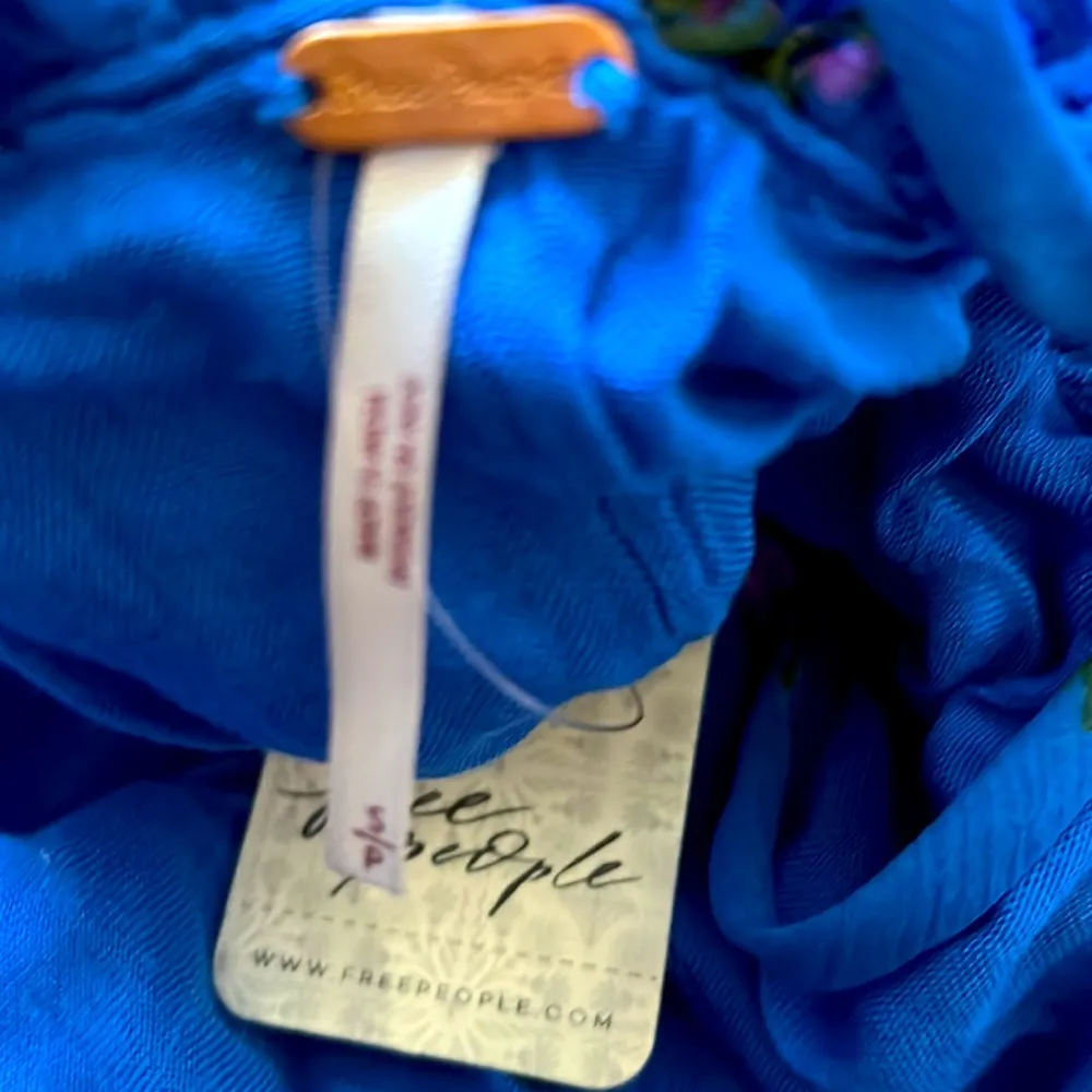 dress maxi floral blue open back ruffled accents size S NWT - Image 8