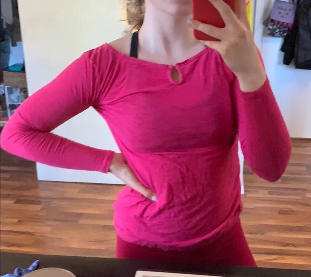 Cute pink shirts - Image 2