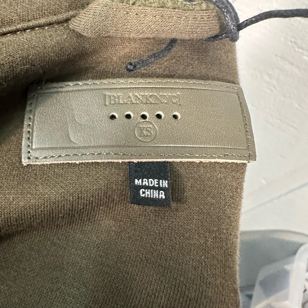 Blank NYC Green Fleece Long Sleeve Button Down Jacket Size XS NWT - Image 10