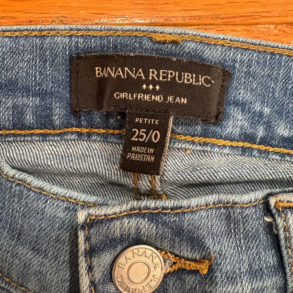 Banana Republic Girlfriend Jeans Women’s 25/0 Petite  Straight Leg Denim - Image 2