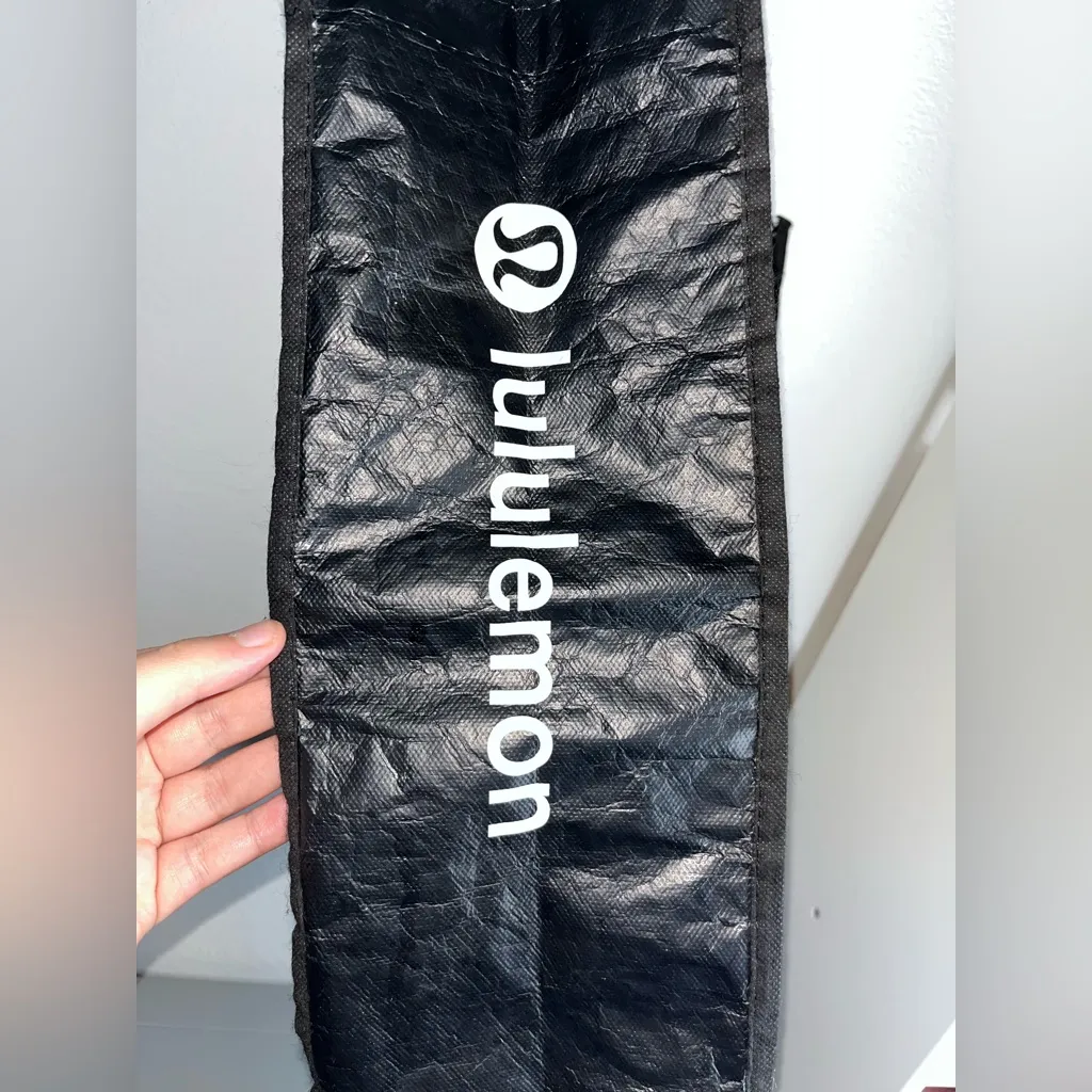 Lululemon Black Manifesto Newspaper Blog Print Reusable Shopping Gym Lunch Bag L - Image 2