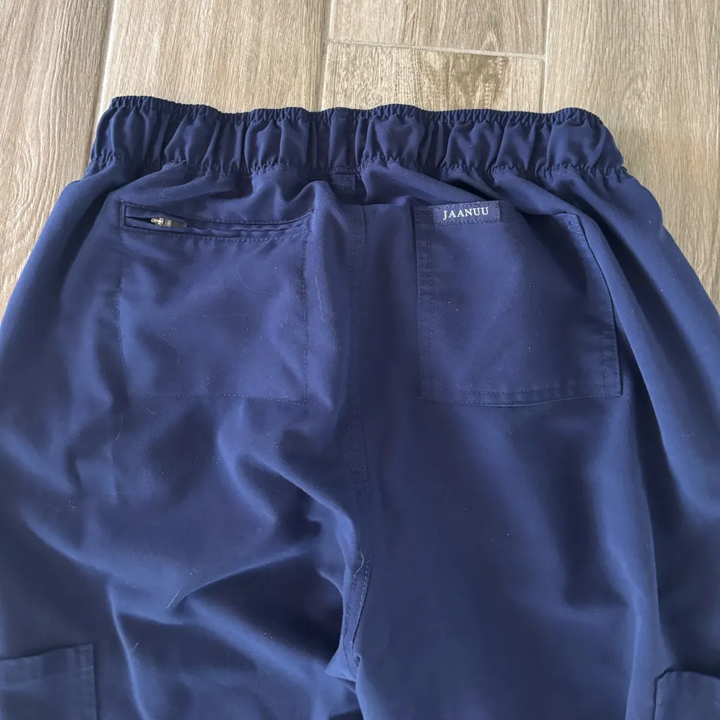 jaanuu scrub set - Image 9