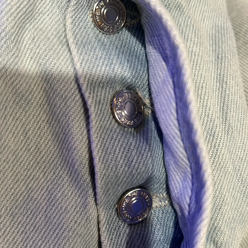 We the Free People Size 31 Mid rise Maggie Distressed Crop Jeans Raw Frayed Hem - Image 13