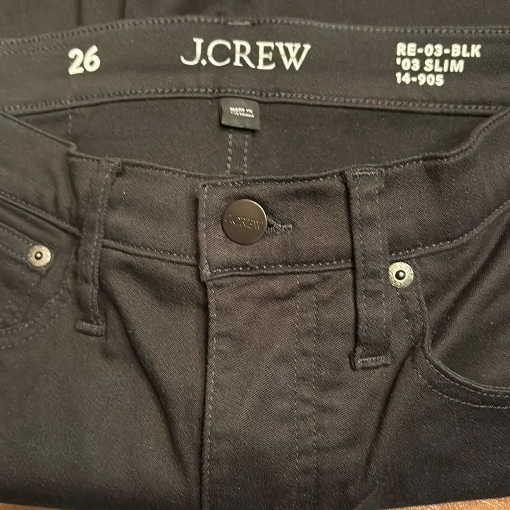 J. Crew Women’s Mid-rise slim jean in 2003 super-stretch black Size 26 NWOT Flaw - Image 6