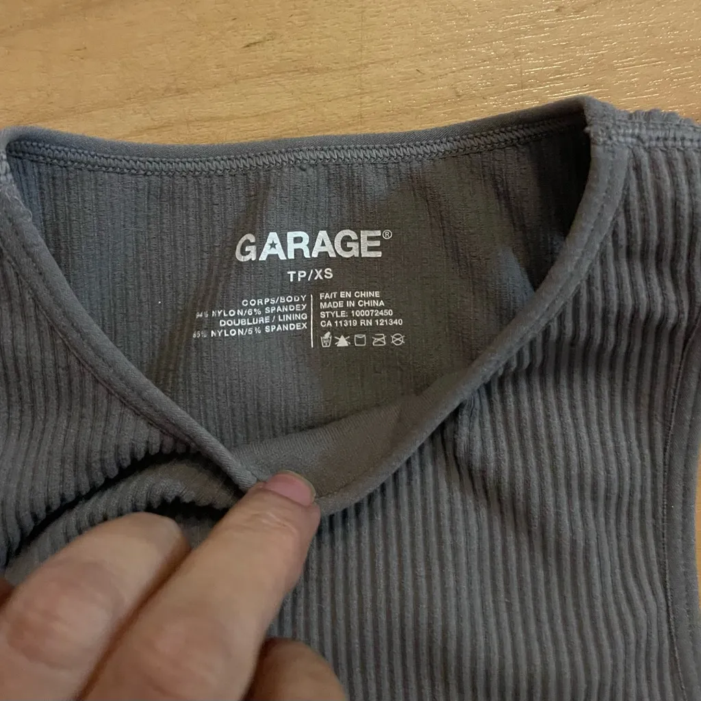 Garage ribbed scooper neck stretch tank crop top XS Gray Grey - Image 3