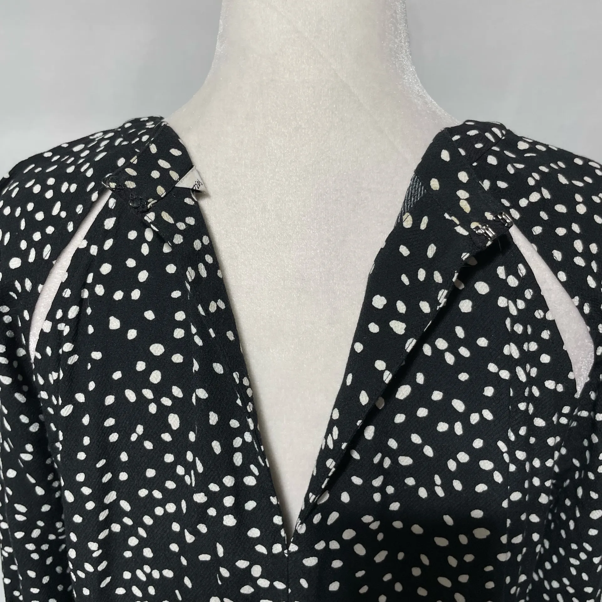 & Other Stories Dot Print Cut Out Long Sleeve Blouse Black White Size 4 - Image 15