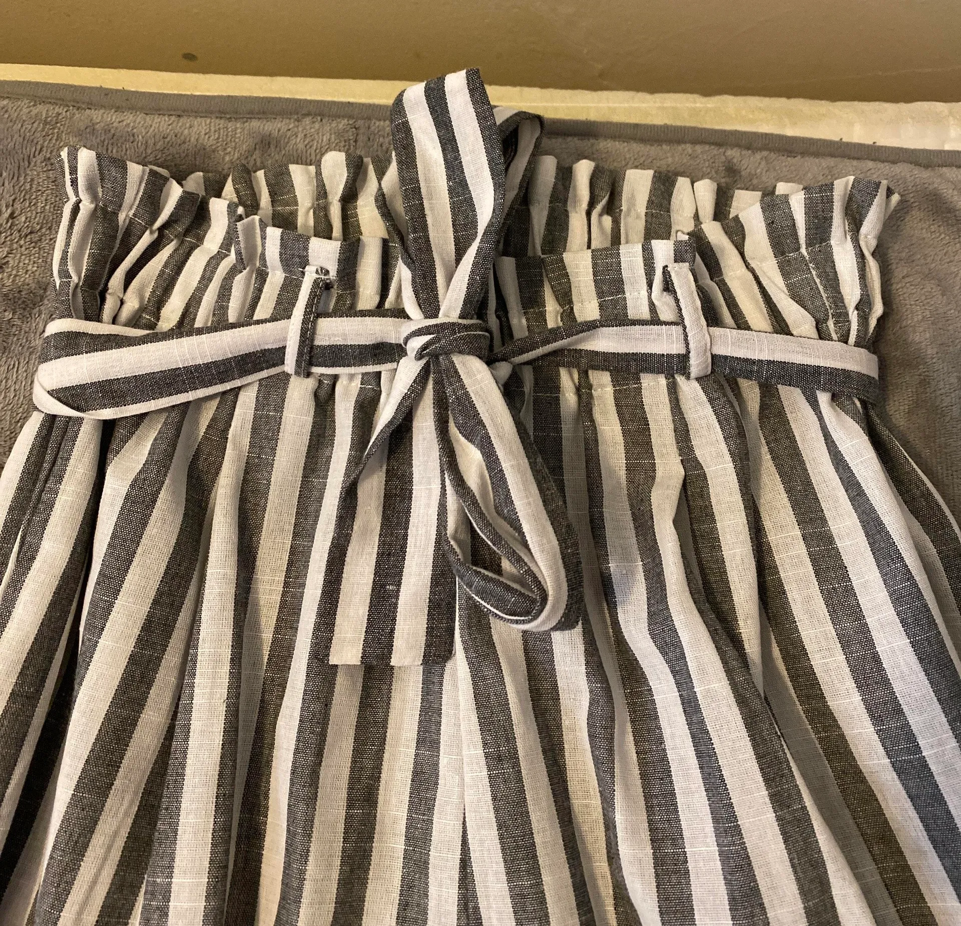 SheIn Pants with a Tie In Front - Image 2