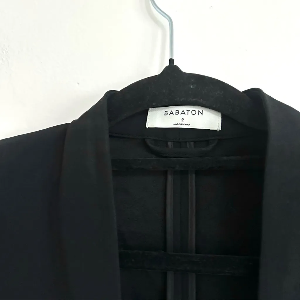 Aritzia Babaton Cropped Power Blazer in Black, Size 2 - Image 5