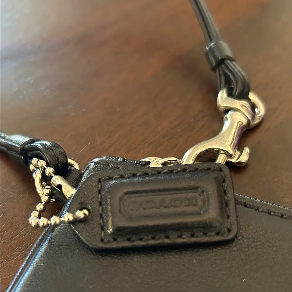 Coach Beautiful Black Leather Wristlet with Strap Soft Supple Leather EUC - Image 3