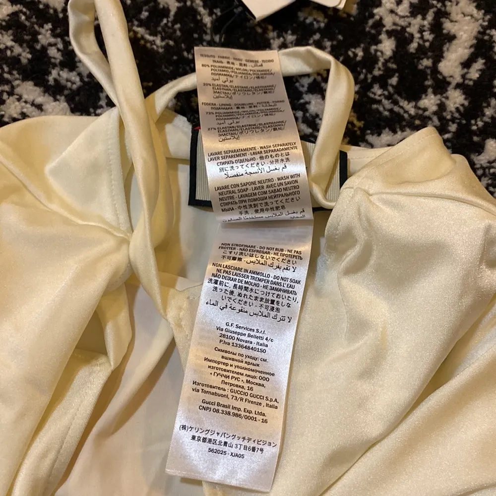 Gucci Lycra bathing suit with Gucci Strawberry print size xs - Image 6