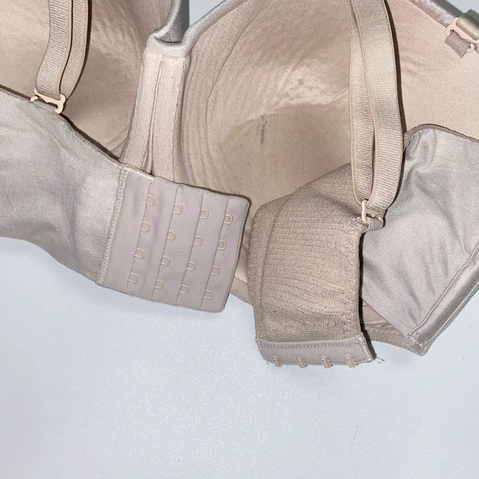 Body By Victoria Victoria's Secret Cream Lined Strapless Bra Women's Size 38DD - Image 5