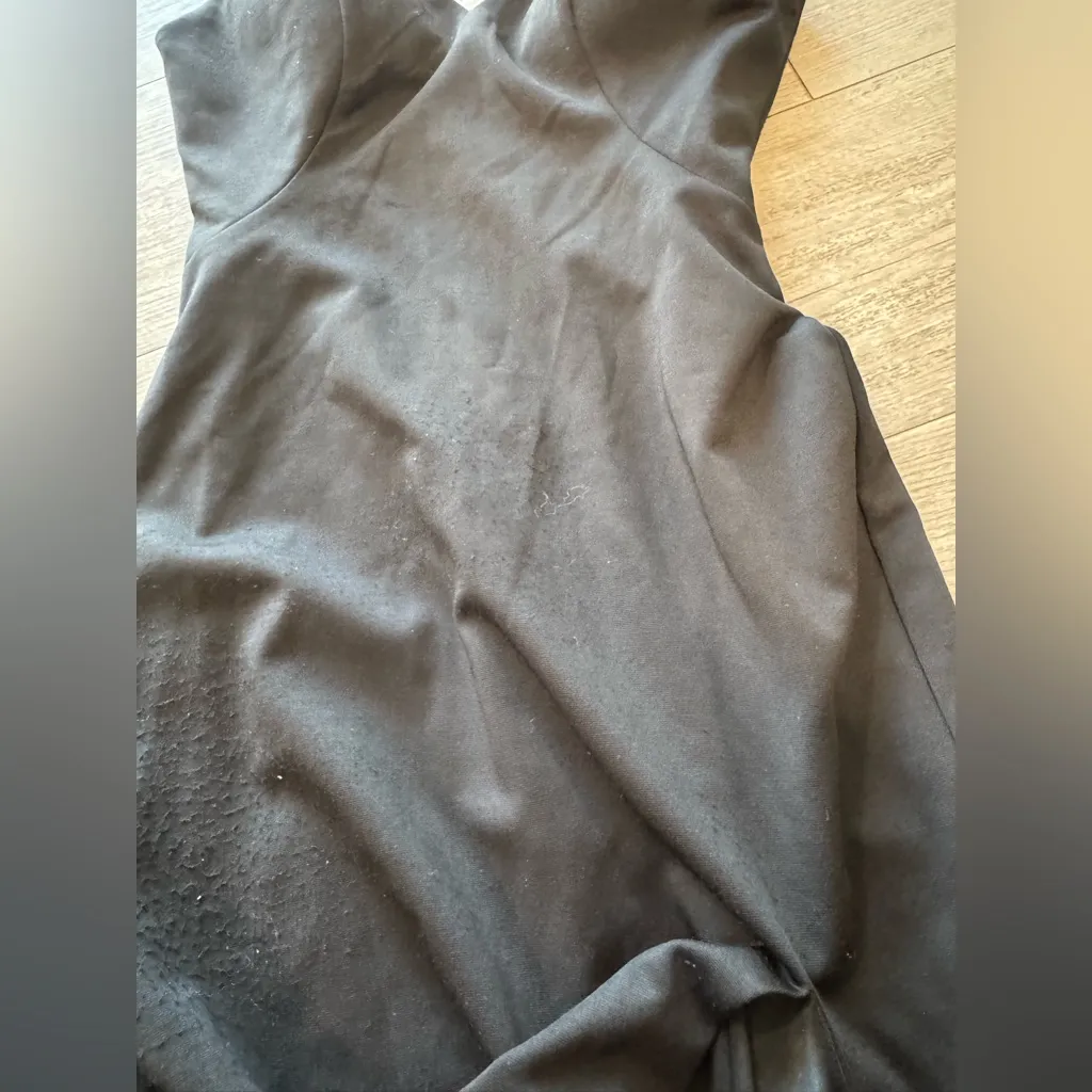 La Femme Elegant Black Gown - Image 9