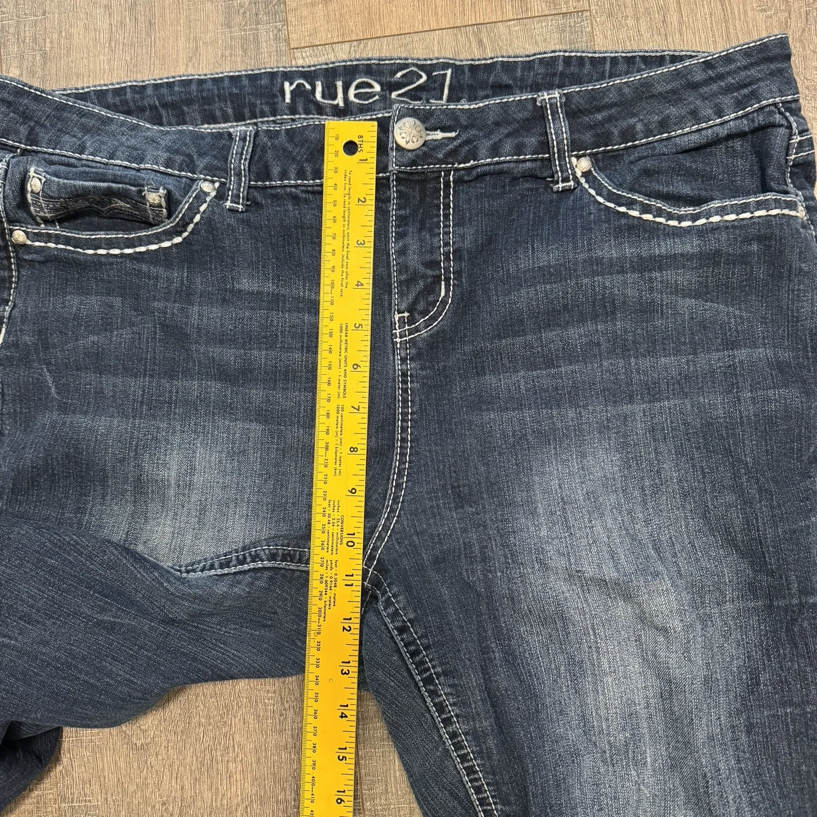 Rue 21 Denim Plus‎ High Waisted Crop Jeans Embellished Pockets Rock Size 16 - Image 6