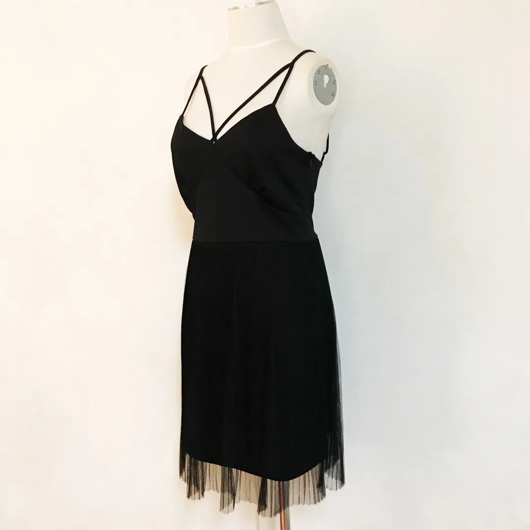 Pleated Strappy Black Formal Dress - Image 4