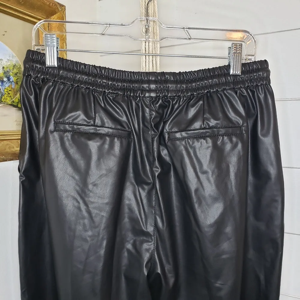 Blanknyc NWT Black Faux Vegan Leather High Rise Drawstring Jogger Pockets Sz 30 - Image 4